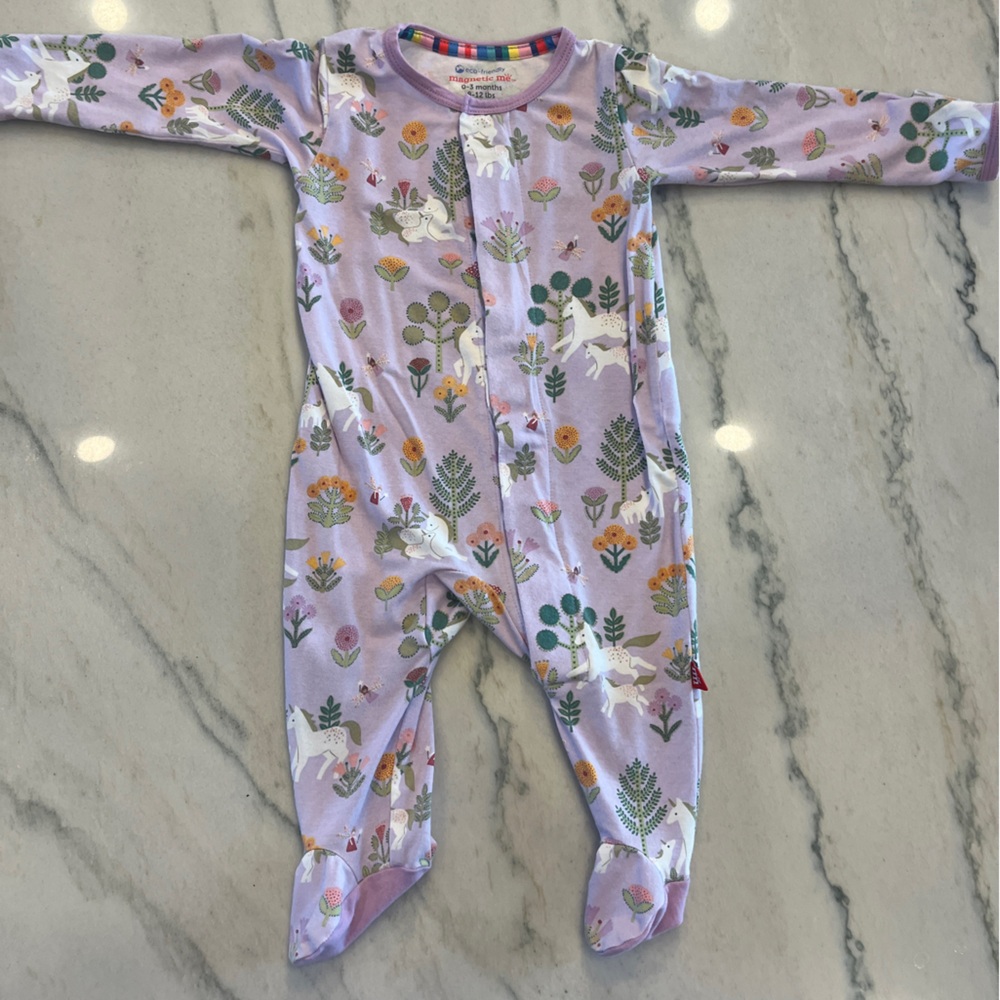 Magnetic me footies